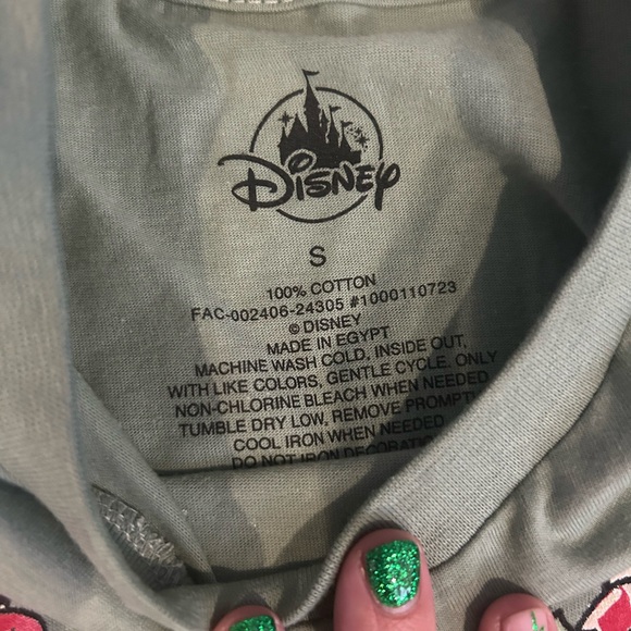 Walt Disney World 2024 Christmas Holiday ‘Tis The Season Mickey Mouse T-Shirt, S - Picture 4 of 6